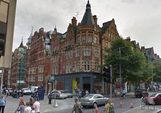 sw7 man with van in kensington