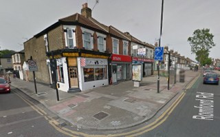rm1 business removals in romford